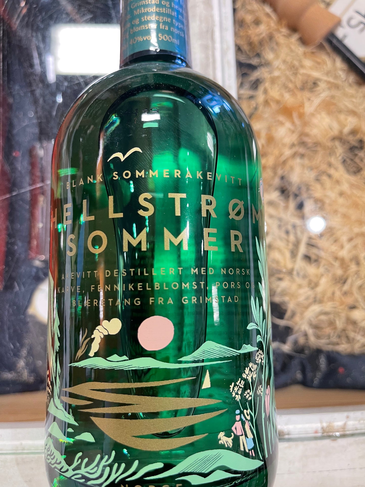 Hellstrøm sommer akvavit