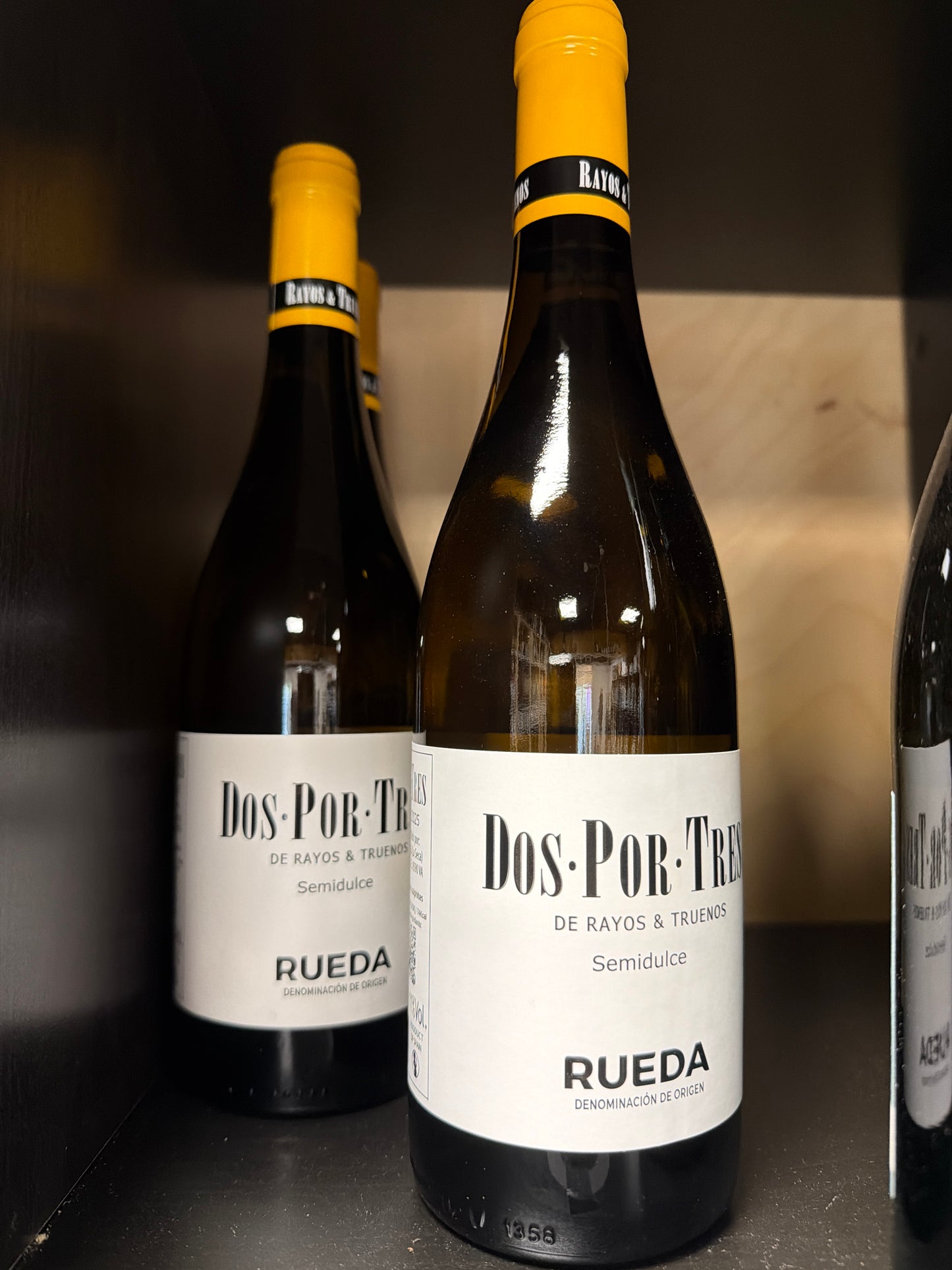 Dos Por Tres Semidulce 2025