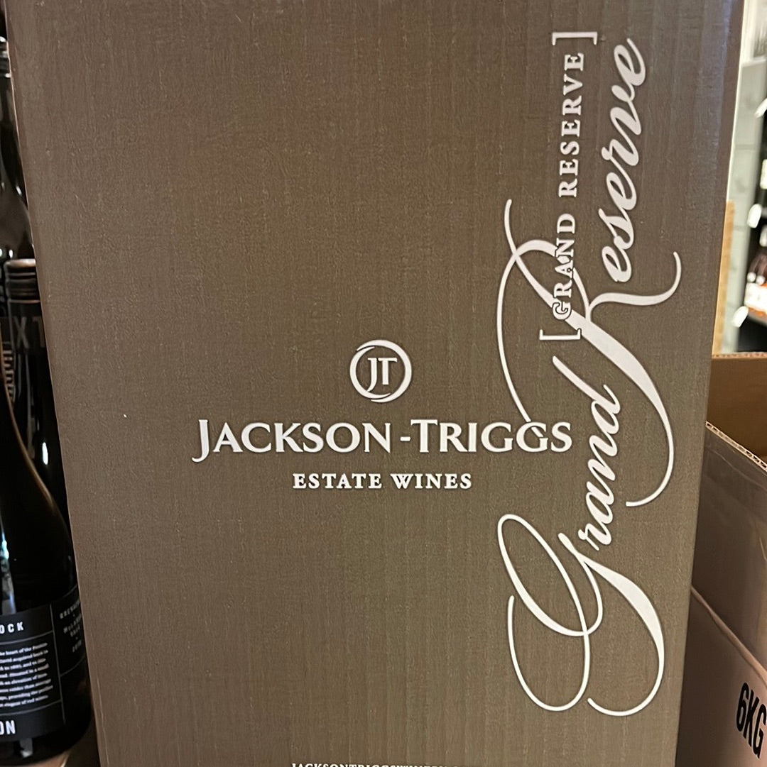 Jackson Triggs Pinot Noir 2021