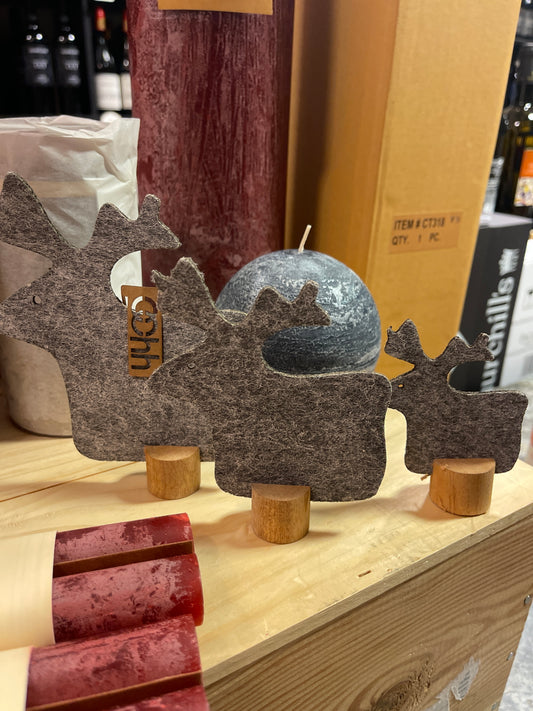 Rensdyr på træfod ( 3 stk i en pakke )