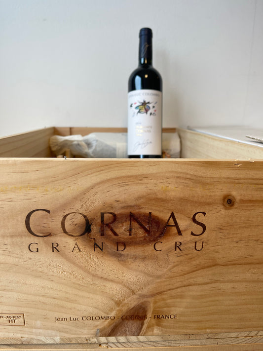 2014 Cornas, Les Ruchets
i 12-stk. træ
Vins Jean-Luc Colombo
Rødvin - Syrah - 75 cl - 14,00 %